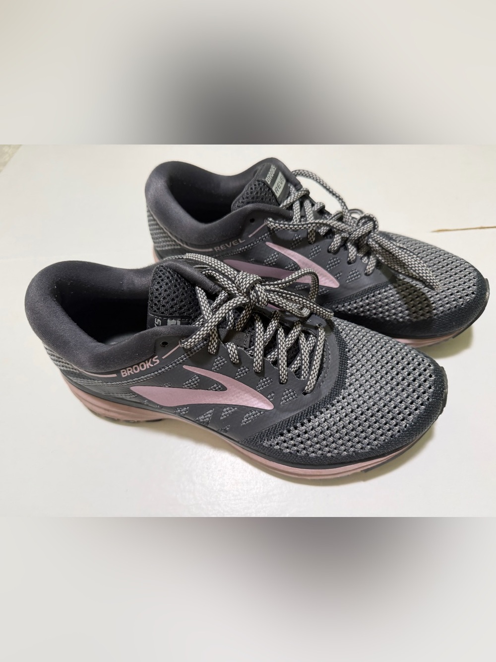Women’s Brooks Revel running sneaker 7.5